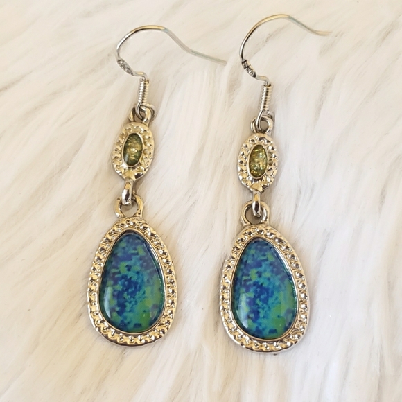 Jewelry - Silvertone Blue Green Stone Dangle Earrings